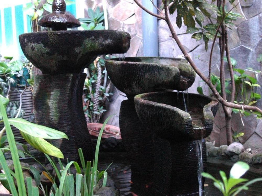 Hotel Keluarga Djagalan Raya สุราบายา ภายนอก รูปภาพ
